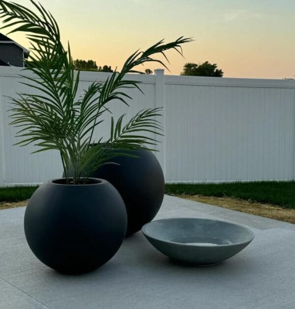 Pots and Columns - Image 27